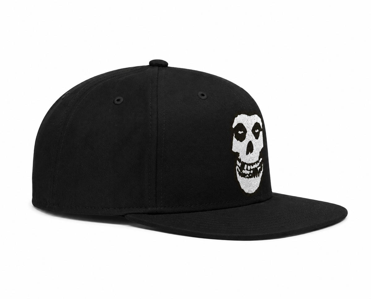 Misfits Unisex Snapback Cap With Bone White Classic Fiends Skull Design 
